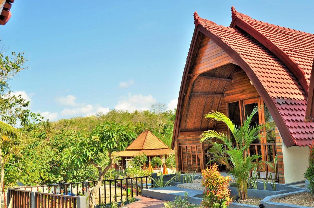 Surya Chandra Beach Bungalow Batununggul Kültér fotó