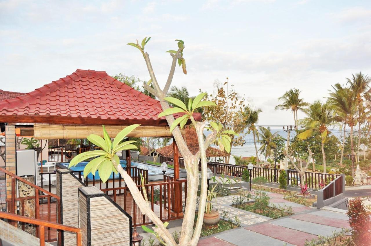 Surya Chandra Beach Bungalow Batununggul Kültér fotó
