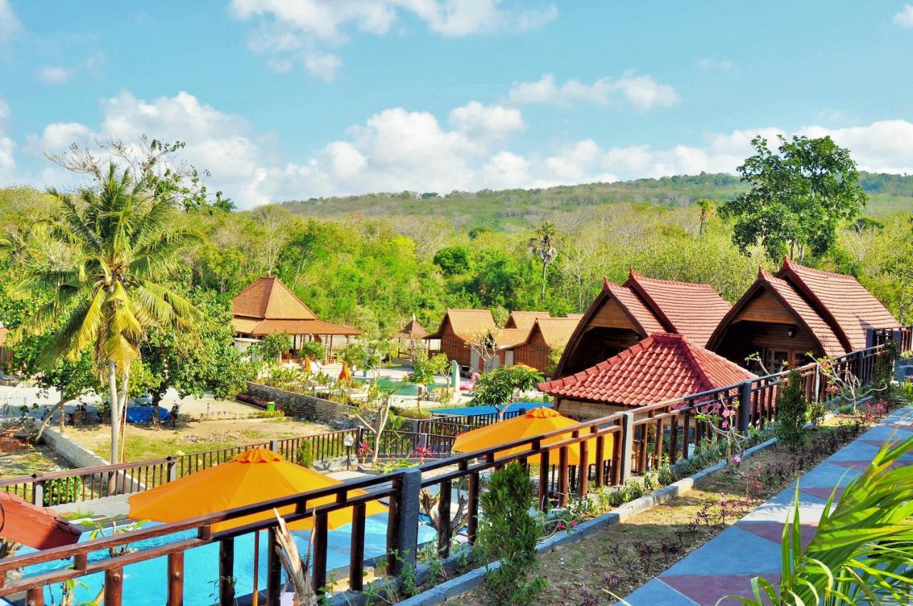 Surya Chandra Beach Bungalow Batununggul Kültér fotó