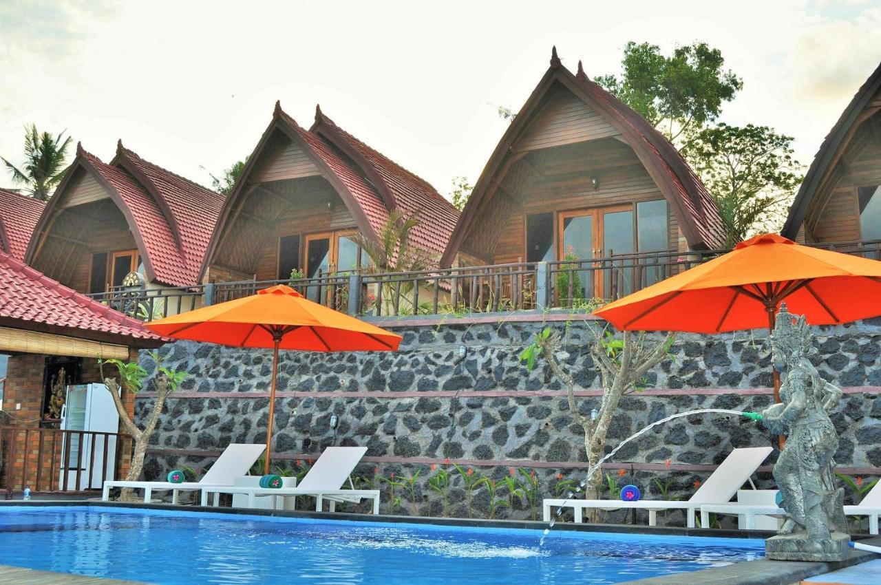 Surya Chandra Beach Bungalow Batununggul Kültér fotó