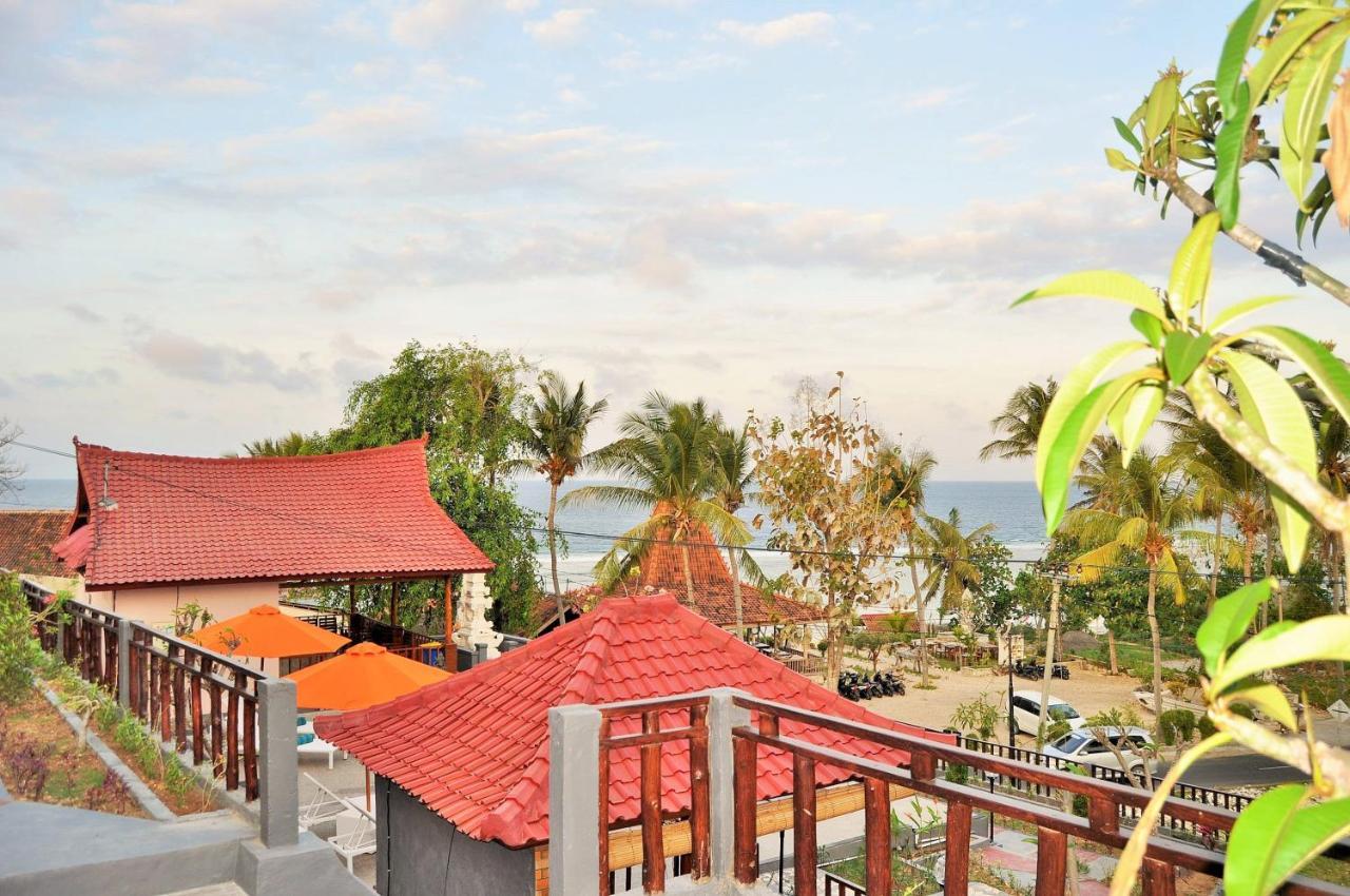 Surya Chandra Beach Bungalow Batununggul Kültér fotó