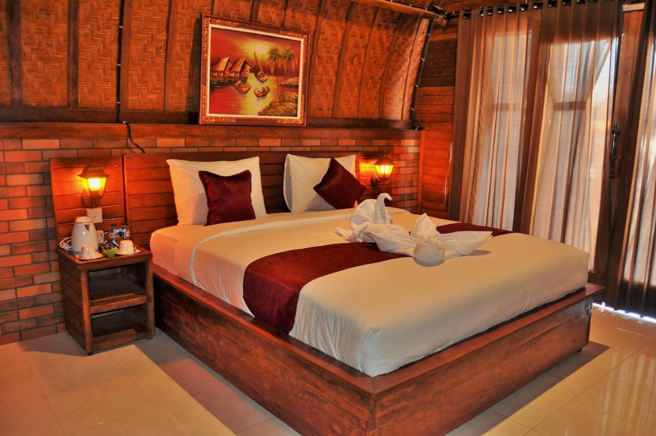 Surya Chandra Beach Bungalow Batununggul Kültér fotó
