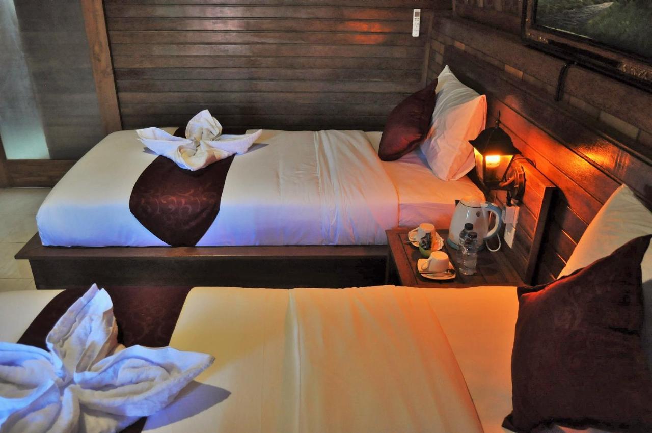 Surya Chandra Beach Bungalow Batununggul Kültér fotó