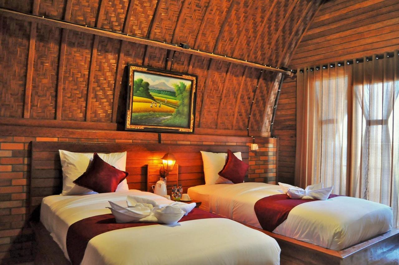Surya Chandra Beach Bungalow Batununggul Kültér fotó